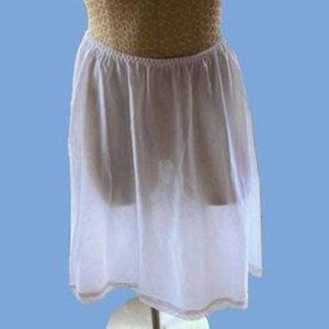 Barbizon size large cotton/poly slip